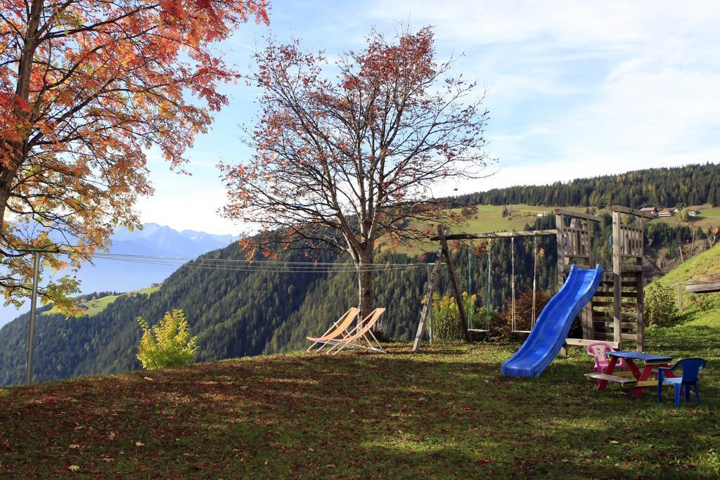 Pension Rastnerhof Luson Exteriör bild